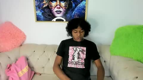 Snapshot of lilit2005_ chatting on 02/21/25, 02:48 lilit2005_ online show from 02/21/25, 02:48