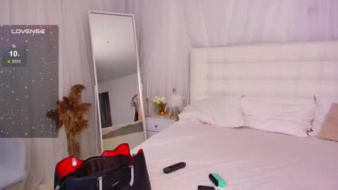 Lilit online show from 09/14/25, 05:23