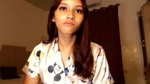 Chloe online show from 10/06/25, 05:16