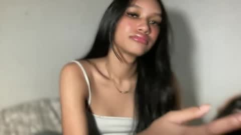 Snapshot of lilit_sensual chatting on 07/02/26, 04:40 Chloe online show from 07/02/26, 04:40