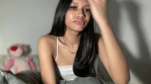 Snapshot of lilit_sensual chatting on 07/03/26, 05:03 Chloe online show from 07/03/26, 05:03
