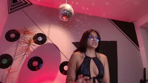 Lilith and Khloe  online show from 11/05/25, 11:21