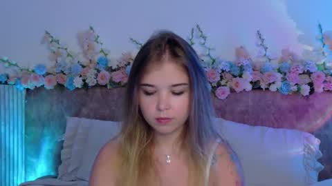 Lilith Bonheur online show from 03/18/26, 08:12