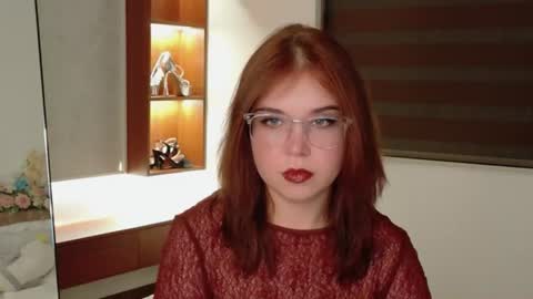 Snapshot of lilith_bonheur chatting on 06/28/26, 09:10 Lilith Bonheur online show from 06/28/26, 09:10