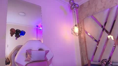   online show from 12/15/25, 07:51