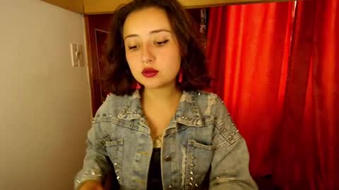 Snapshot of lilith_de_vil chatting on 02/21/25, 05:53 Mistress Lilith online show from 02/21/25, 05:53