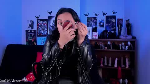 Snapshot of lilith_deveraux_ chatting on 01/09/26, 03:26 MISTRESS LILITH online show from 01/09/26, 03:26