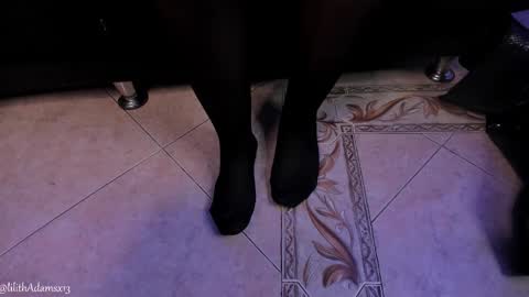 Snapshot of lilith_deveraux_ chatting on 01/15/26, 11:37 MISTRESS LILITH online show from 01/15/26, 11:37