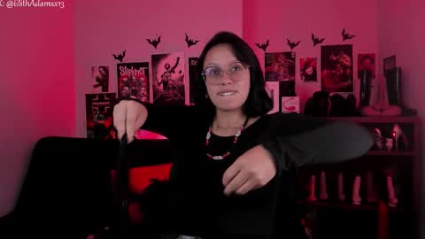 Snapshot of lilith_deveraux_ chatting on 01/19/26, 01:59 MISTRESS LILITH online show from 01/19/26, 01:59