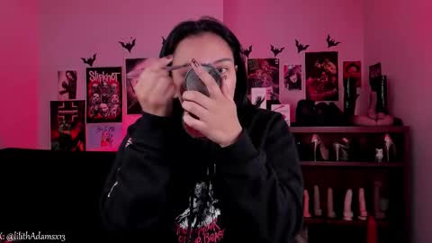 Snapshot of lilith_deveraux_ chatting on 02/05/26, 02:43 MISTRESS LILITH online show from 02/05/26, 02:43