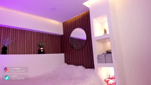 Snapshot of lilith_gray9 chatting on 02/20/25, 10:05 Lilith Gray online show from 02/20/25, 10:05