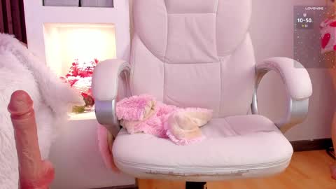 Snapshot of lilith_gray9 chatting on 02/21/25, 03:45 Lilith Gray online show from 02/21/25, 03:45