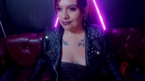 Snapshot of lilith_levonee_ chatting on 12/03/24, 06:04 Lilith online show from 12/03/24, 06:04