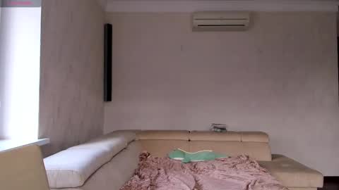 Snapshot of lilith_lutherlow chatting on 02/14/25, 12:25 lilith online show from 02/14/25, 12:25