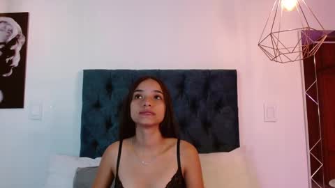 Snapshot of lilith_nocturne chatting on 11/22/25, 06:07 Lilith Nocturne online show from 11/22/25, 06:07