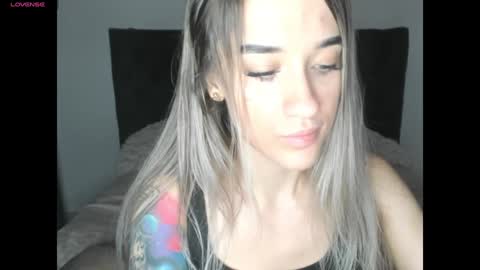 Snapshot of lilith_parker chatting on 02/01/25, 05:28 Lilith Parker online show from 02/01/25, 05:28