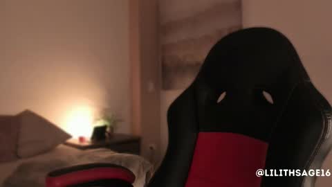lilith_sage_ online show from 10/10/25, 11:42