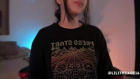 lilith_sage_ online show from 10/13/25, 11:43