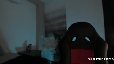 lilith_sage_ online show from 10/20/25, 11:54