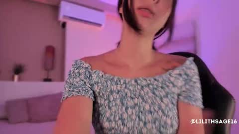 lilith_sage_ online show from 11/06/25, 11:55