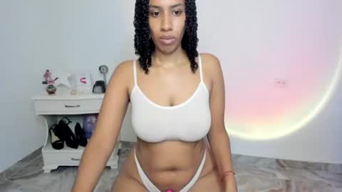 Alejandra  online show from 06/19/26, 04:17