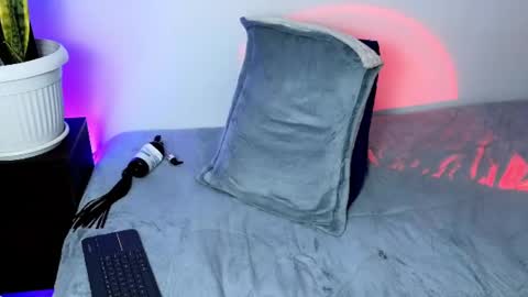    online show from 02/14/25, 01:34