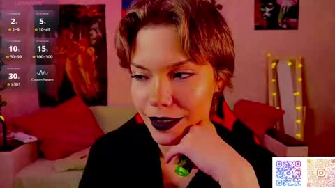 Snapshot of lilithbroke69 chatting on 06/18/26, 10:36 Lilith online show from 06/18/26, 10:36