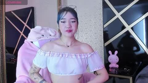 Snapshot of lilithcary chatting on 12/20/24, 08:23 Lilith online show from 12/20/24, 08:23