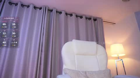 Lili  online show from 03/04/25, 12:18