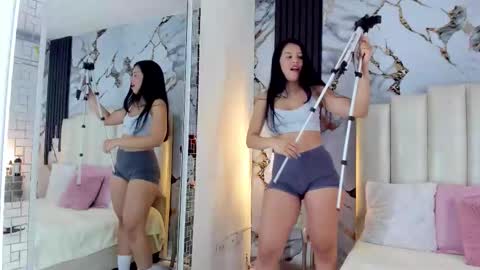 Lilith  online show from 11/25/25, 06:35