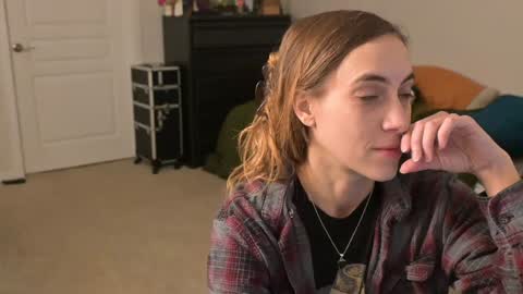 L online show from 12/29/24, 01:13