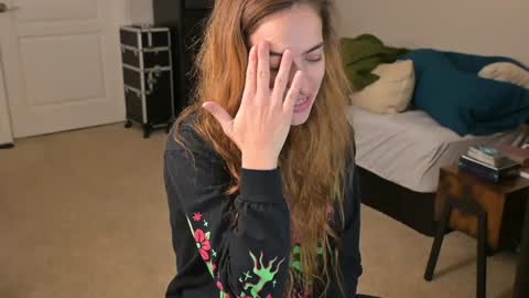 L online show from 12/29/24, 01:17