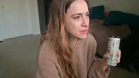 L online show from 02/09/25, 02:40