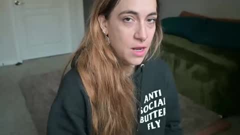 L online show from 02/22/25, 02:41