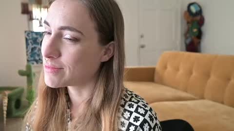 L online show from 09/26/25, 04:44