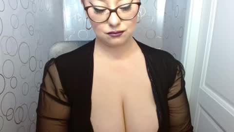 LILITHSERENDIPITY online show from 04/15/26, 05:36