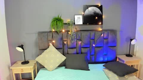 Snapshot of lilithsmith__ chatting on 11/15/25, 11:40 lilithsmith__ online show from 11/15/25, 11:40