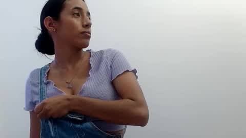 Snapshot of liliva18gina chatting on 09/27/25, 07:30 liliva18gina online show from 09/27/25, 07:30