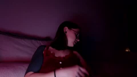 Snapshot of liljbby chatting on 11/04/25, 06:56 Jay please help me reach 50 thumbs up online show from 11/04/25, 06:56