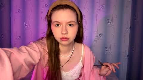 Lillian online show from 03/22/26, 09:23