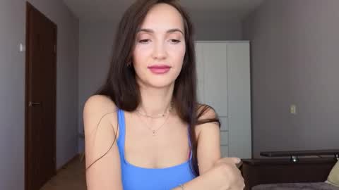 Lillian online show from 09/24/25, 07:01