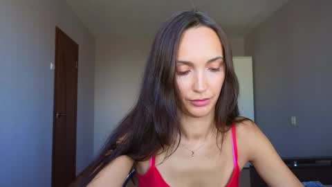 Snapshot of lillian_clark7 chatting on 04/16/26, 11:00 Lillian online show from 04/16/26, 11:00