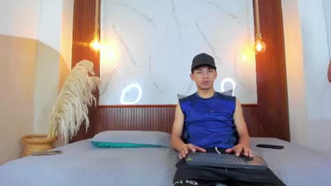 Snapshot of lillian_lee1 chatting on 06/17/26, 05:47 lillian_lee1 online show from 06/17/26, 05:47