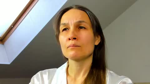 lillian_white1 online show from 02/01/25, 07:26