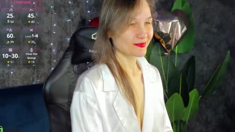 Snapshot of lillian_white1 chatting on 02/24/26, 01:03 lillian_white1 online show from 02/24/26, 01:03