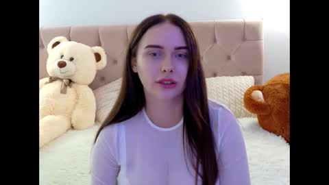 Snapshot of lilliana_moon chatting on 09/20/25, 07:09 lilliana_moon online show from 09/20/25, 07:09