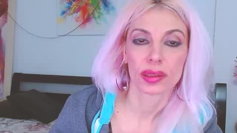 Lara online show from 02/23/25, 08:28