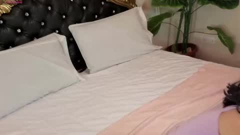 lillianderson -  Next stream start at 0700hs GTM-3 online show from 04/10/26, 11:48