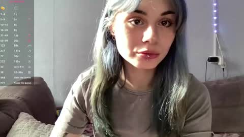 Snapshot of lillianhusk chatting on 04/25/26, 12:30 Amelia online show from 04/25/26, 12:30