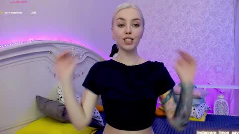 LilliMoore online show from 02/16/25, 03:15